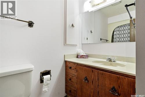 705 Main Street, Rosetown, SK - Indoor Photo Showing Bathroom