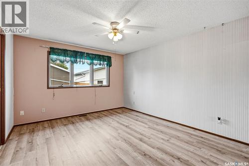 705 Main Street, Rosetown, SK - Indoor Photo Showing Other Room