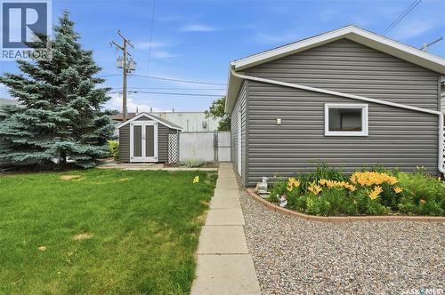 705 Main Street, Rosetown, SK - Outdoor