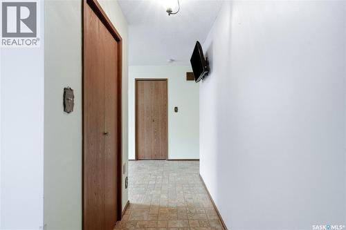 705 Main Street, Rosetown, SK - Indoor Photo Showing Other Room