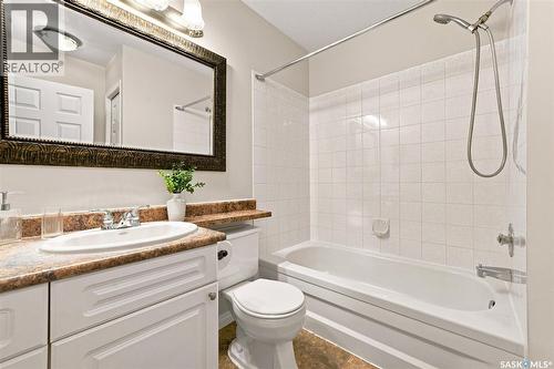 510 Steiger Way, Saskatoon, SK - Indoor Photo Showing Bathroom