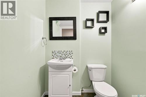 510 Steiger Way, Saskatoon, SK - Indoor Photo Showing Bathroom