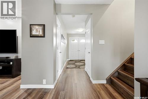 18 Forman Bay, Regina, SK - Indoor Photo Showing Other Room