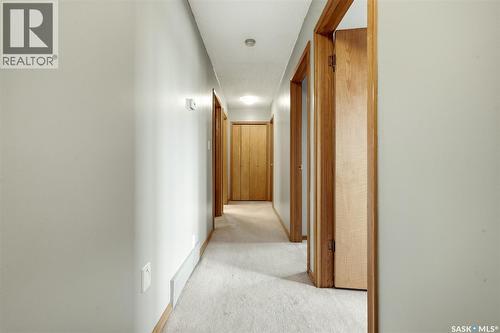 18 Forman Bay, Regina, SK - Indoor Photo Showing Other Room