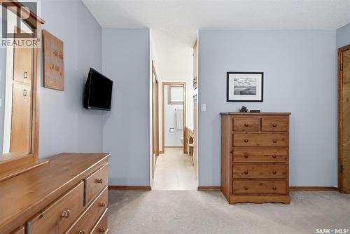 18 Forman Bay, Regina, SK - Indoor
