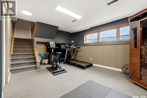 18 Forman Bay, Regina, SK - Indoor Photo Showing Gym Room