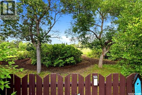 18 Forman Bay, Regina, SK - Outdoor
