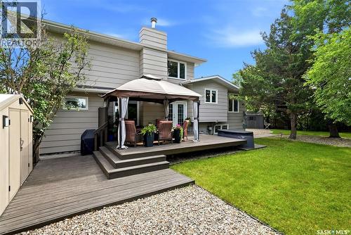 18 Forman Bay, Regina, SK - Outdoor With Deck Patio Veranda
