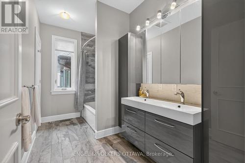64 Helena Street, Ottawa, ON - Indoor Photo Showing Bathroom