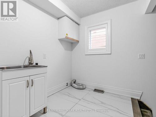 287 Andy Crescent, Vaughan, ON - Indoor Photo Showing Other Room