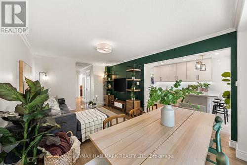 71 Bishop Crescent, Markham, ON - Indoor
