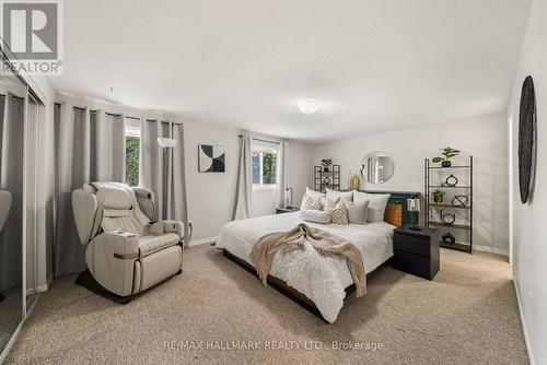 71 Bishop Crescent, Markham, ON - Indoor Photo Showing Bedroom