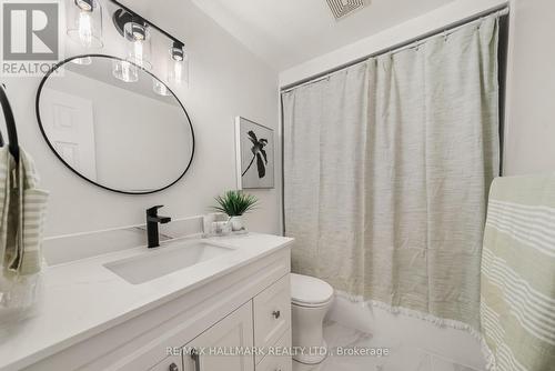 71 Bishop Crescent, Markham, ON - Indoor Photo Showing Bathroom