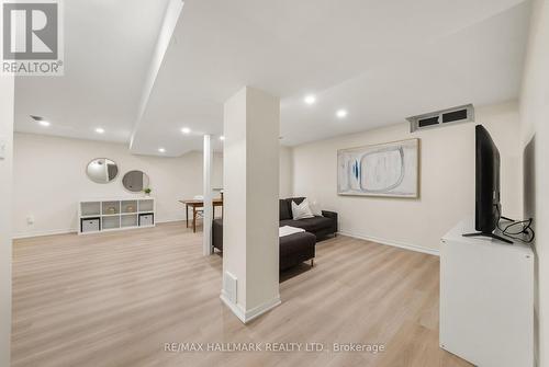 71 Bishop Crescent, Markham, ON - Indoor