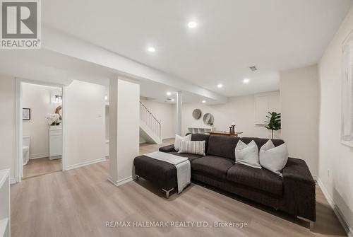 71 Bishop Crescent, Markham, ON - Indoor