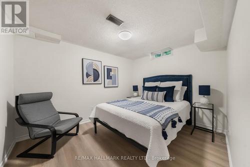 71 Bishop Crescent, Markham, ON - Indoor Photo Showing Bedroom