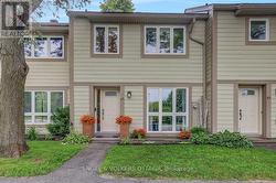 66 PEARY WAY  Ottawa, ON K2L 1Z8