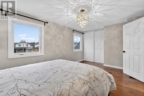 2451 Malcolm Crescent, Burlington (Brant Hills), ON - Indoor Photo Showing Bedroom