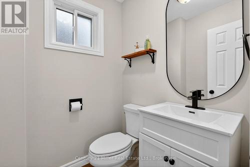 2451 Malcolm Crescent, Burlington (Brant Hills), ON - Indoor Photo Showing Bathroom