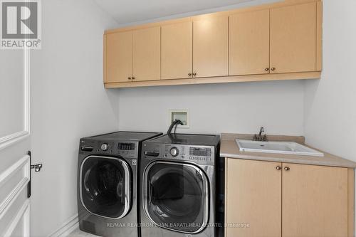 291 Byng Avenue, Toronto, ON - Indoor Photo Showing Laundry Room