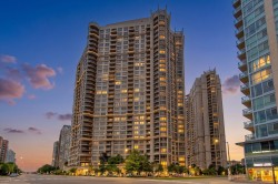 906-3880 Duke of York Boulevard  Mississauga, ON L5B 4M7