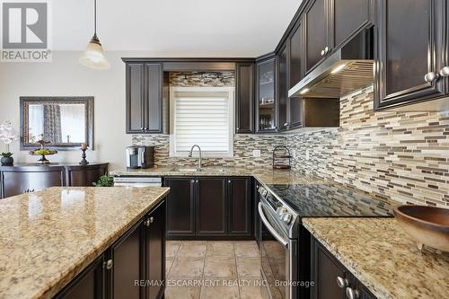 1332 Baseline Road, Hamilton, ON - Indoor Photo Showing Kitchen With Upgraded Kitchen