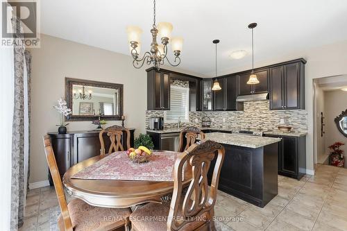 1332 Baseline Road, Hamilton, ON - Indoor Photo Showing Dining Room