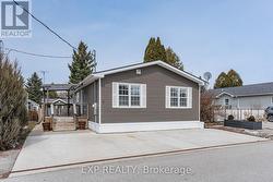 5 ELM STREET Puslinch, ON N0B 2J0