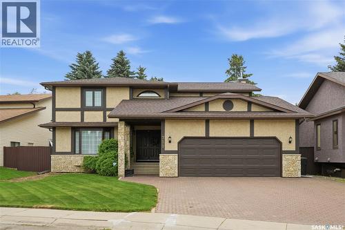 711 Whitewood Court, Saskatoon, SK - Outdoor With Facade