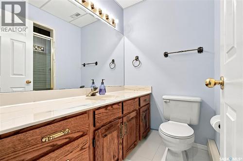 711 Whitewood Court, Saskatoon, SK - Indoor Photo Showing Bathroom