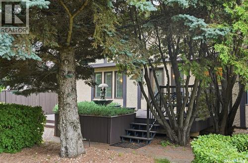 711 Whitewood Court, Saskatoon, SK - Outdoor