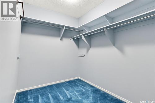 711 Whitewood Court, Saskatoon, SK - Indoor With Storage