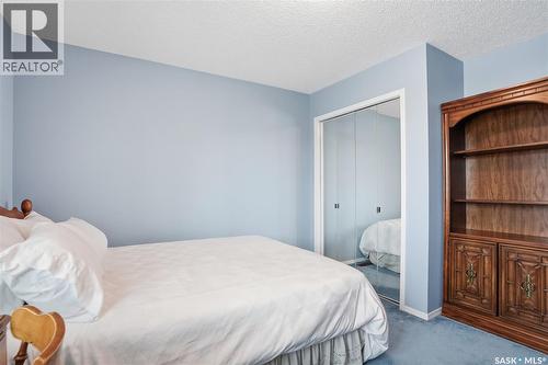 711 Whitewood Court, Saskatoon, SK - Indoor Photo Showing Bedroom