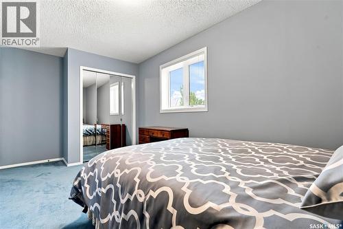 711 Whitewood Court, Saskatoon, SK - Indoor Photo Showing Bedroom