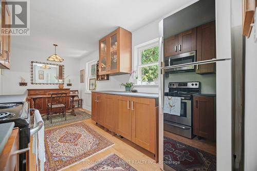 25 Arch Road, Mississauga, ON - Indoor Photo Showing Kitchen