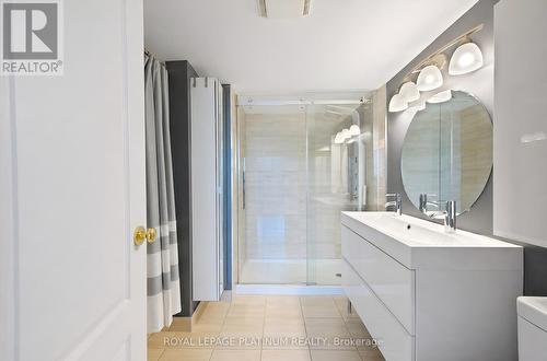 401 - 688 Preston Parkway, Cambridge, ON - Indoor Photo Showing Bathroom