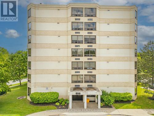 401 - 688 Preston Parkway, Cambridge, ON - Outdoor