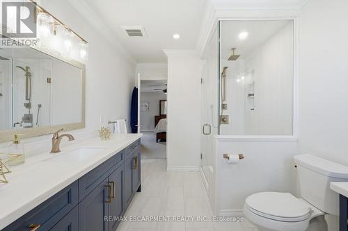 108 Highway 52, Hamilton, ON - Indoor Photo Showing Bathroom