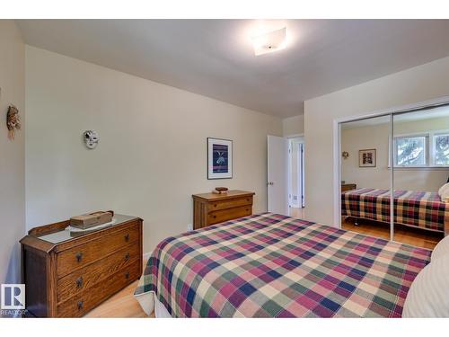 13503 106A Av Nw, Edmonton, AB - Indoor Photo Showing Bedroom
