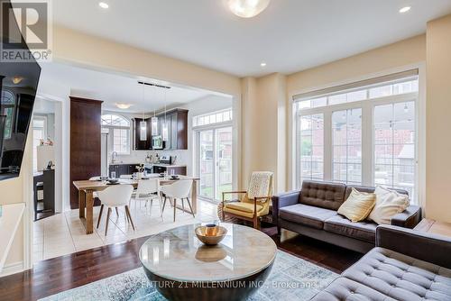 36 Platform Crescent, Brampton, ON - Indoor Photo Showing Living Room