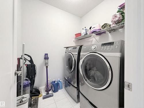 5876 168 Av Nw, Edmonton, AB - Indoor Photo Showing Laundry Room