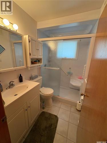206 March Avenue E, Langenburg, SK - Indoor Photo Showing Bathroom