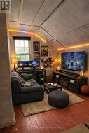 loft ,staged - 