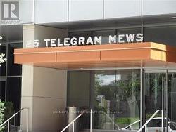 2901 - 25 TELEGRAM MEWS Toronto, ON M5V 3Z1