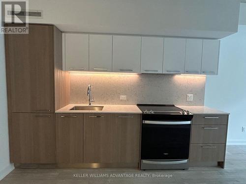 407 - 45 BASEBALL PLACE , Toronto, Ontario M4M 0H1 3