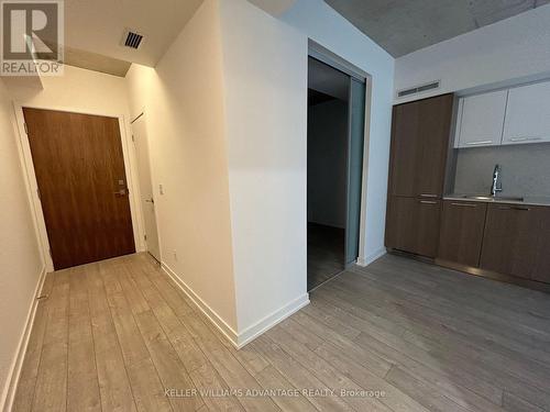 407 - 45 BASEBALL PLACE , Toronto, Ontario M4M 0H1 5