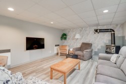 Family Room - 
