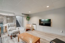 Family Room - 