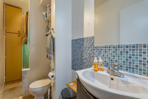 Bathroom - 4025  - 4027 Rue Lesage, Montréal (Verdun/Île-Des-Soeurs), QC - Indoor Photo Showing Bathroom