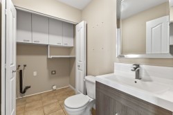 Powder room - 
